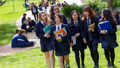 美国留学，美国考试，美国学校